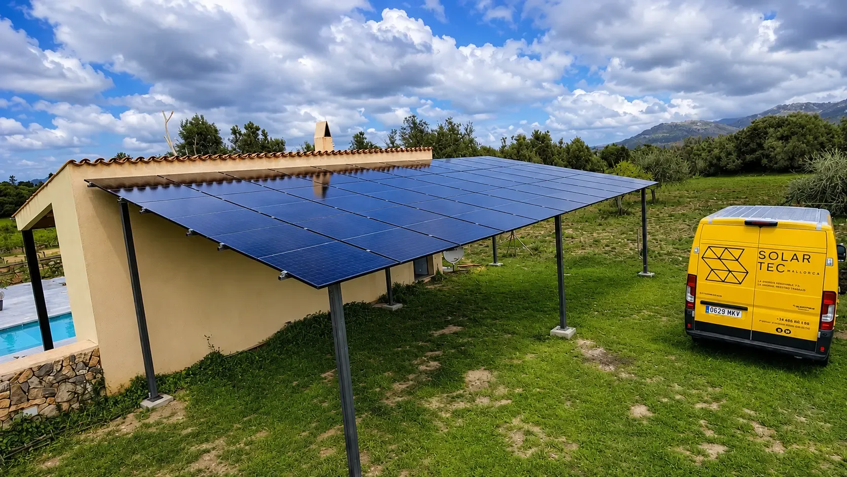 Instalación de placas solares en tejado en Mallorca